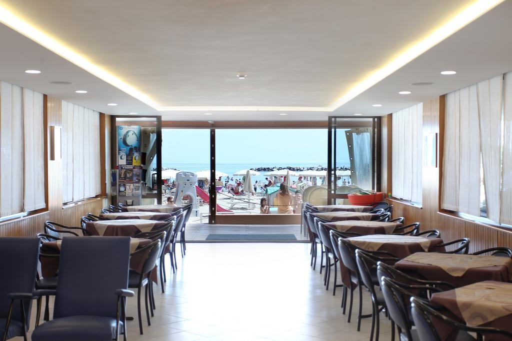 Hotel Marco Polo Bellaria – Igea Marina Kültér fotó