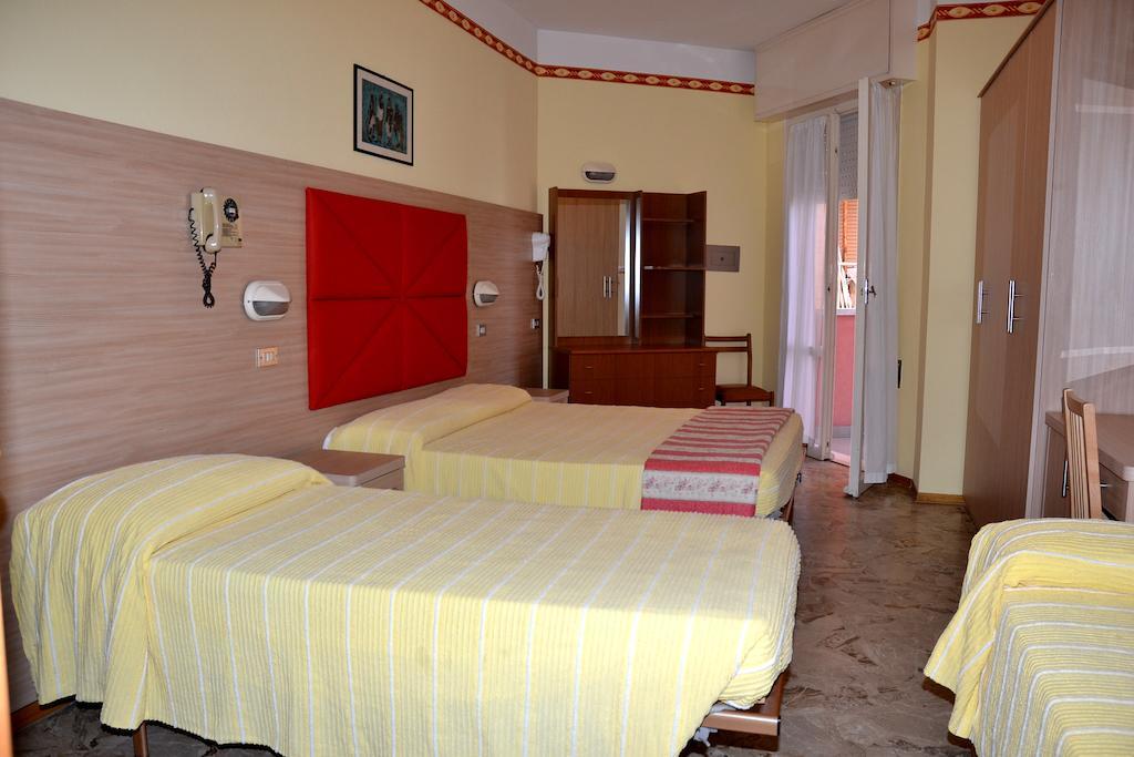 Hotel Marco Polo Bellaria – Igea Marina Szoba fotó