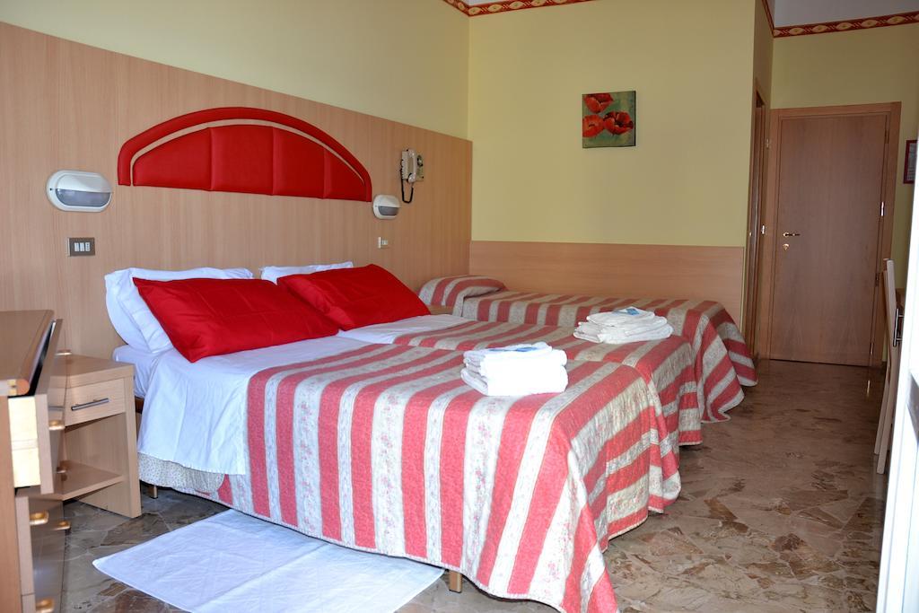 Hotel Marco Polo Bellaria – Igea Marina Szoba fotó
